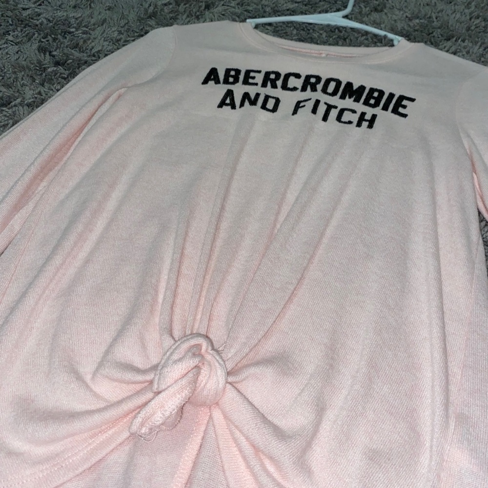 Abercrombie Kids || soft long-sleeve shirt